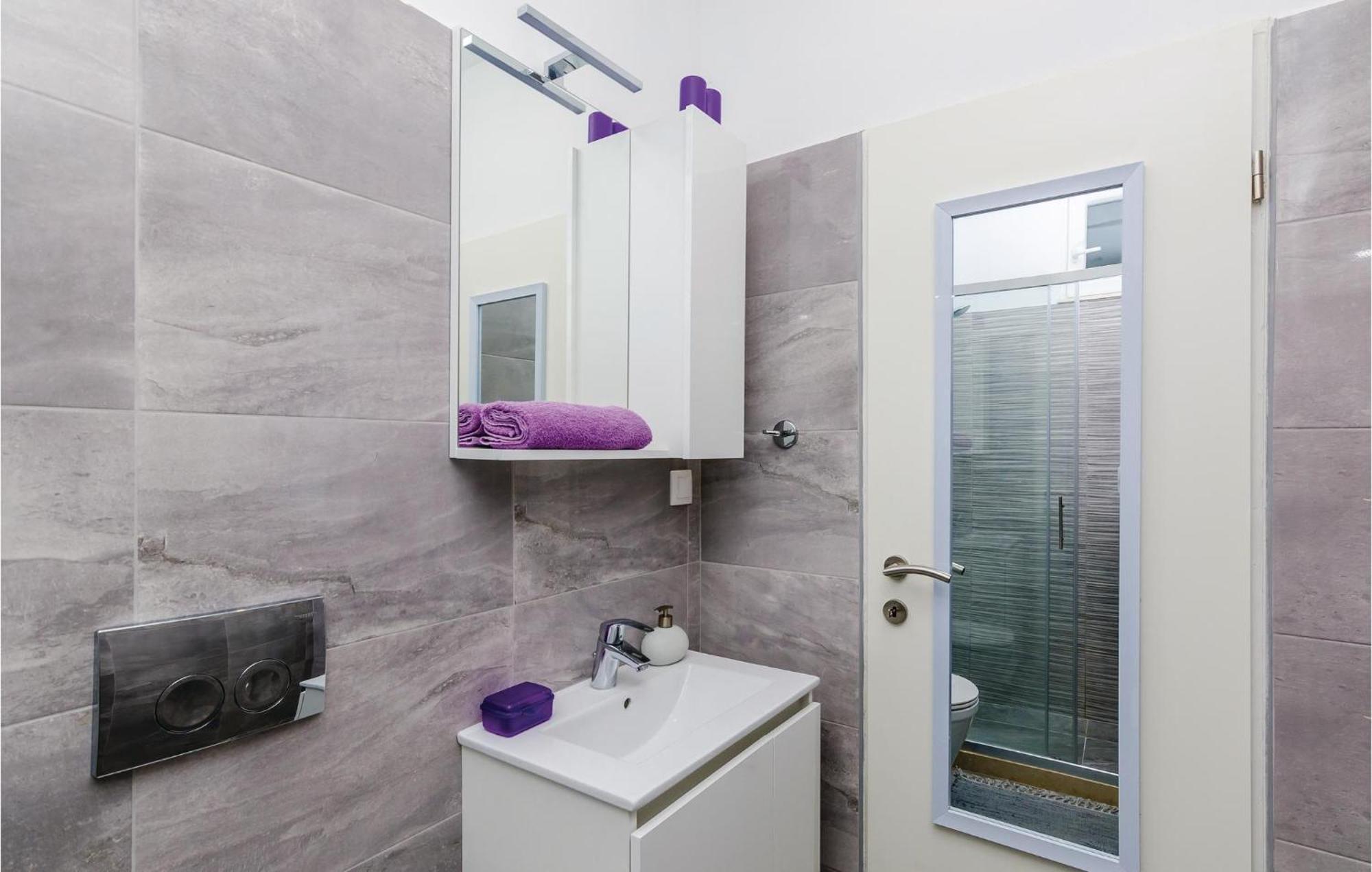 Cozy Apartment In Zaton Veliki With Kitchen Bagian luar foto